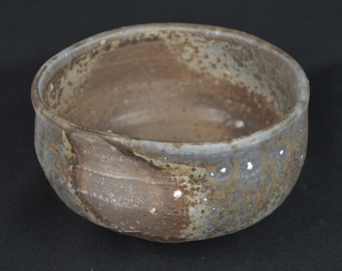 Teabowl with quartz inclusions - sold