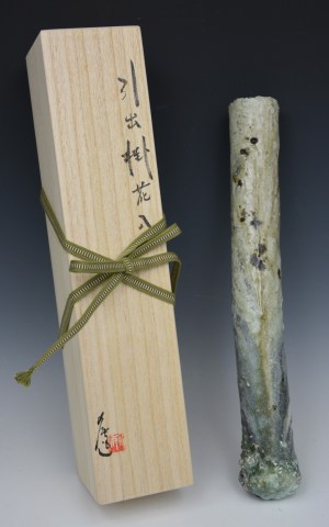 SHINOHARA - Single Flower Wall Vase