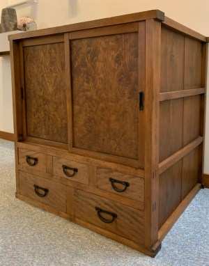 Tansu with sliding doors TAN809