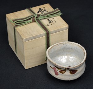 YANO = Teacup with wood box