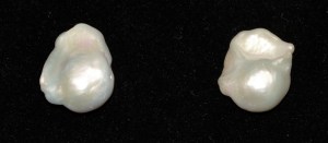 Earrings: Baroque Pearl