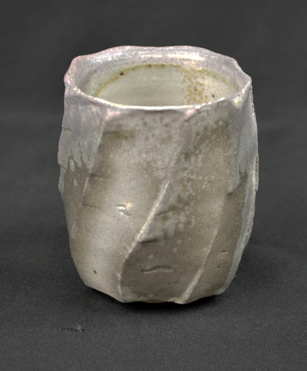 Yunomi - Faceted #221