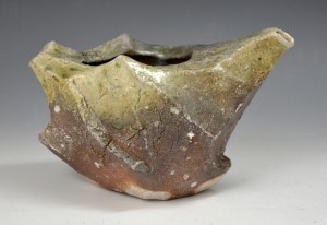 ATARASHI Manabu - Iga katakuchi (pitcher) with tomobako