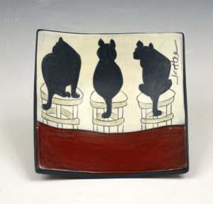 Plate - Footed, 4x4 Cats