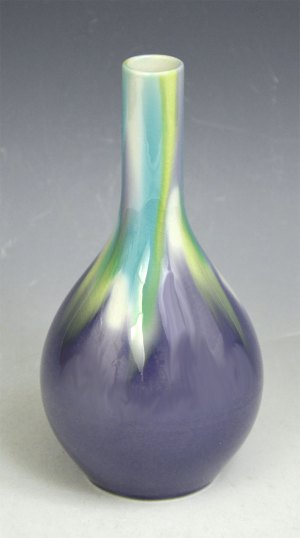 Tokuda - Small Tri-Color Porcelain Vase #945 with Box