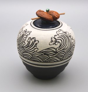 Vessel 176 - Pisces with Waves Jar